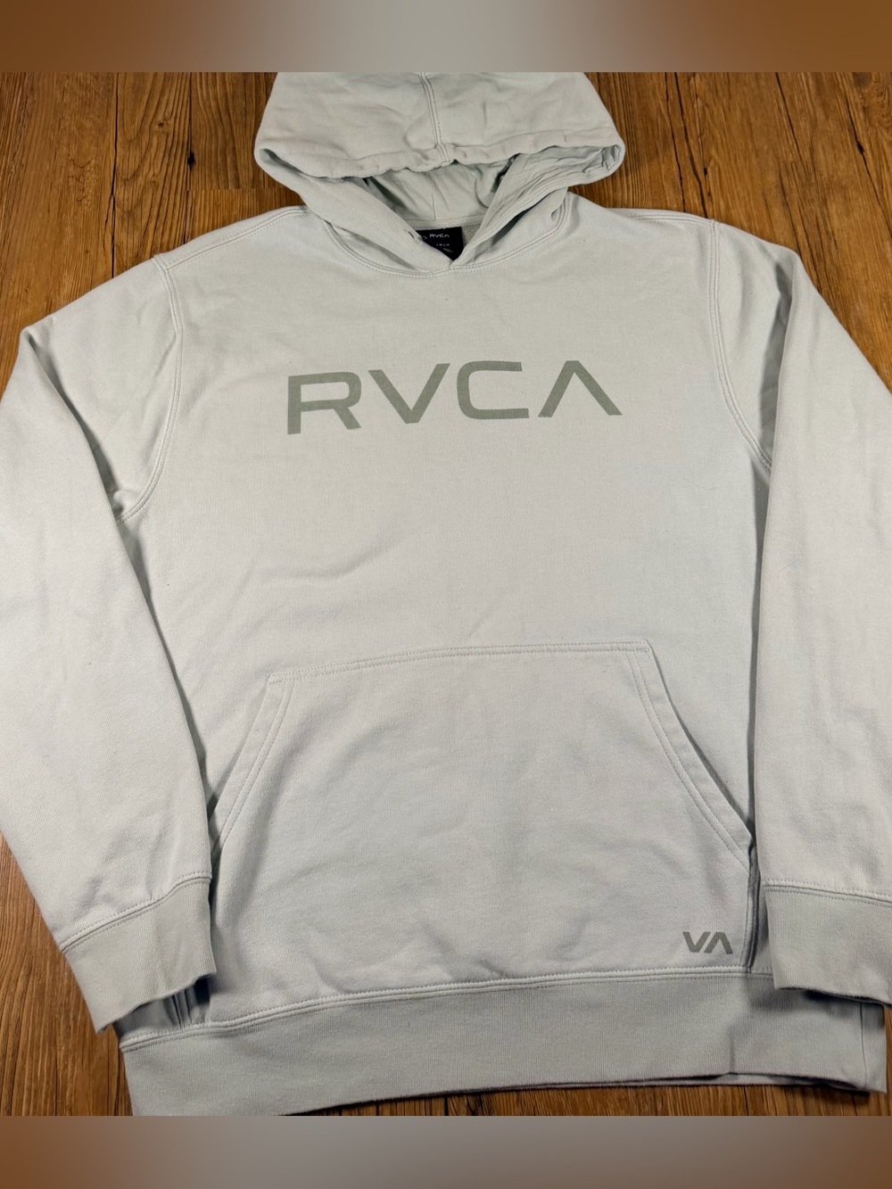RVCA Mens Medium Light Gray Logo Pullover Hoodie Sweatshirt Skate Surf